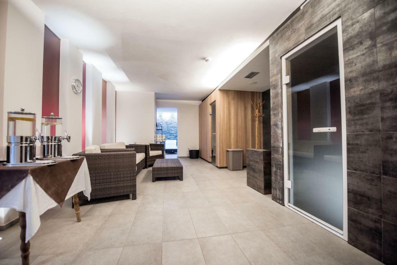 Hotel Krondlhof Brunico Ngoại thất bức ảnh